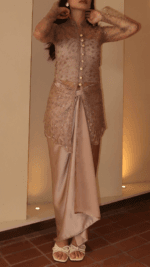 Dana Kebaya in Deep Brown