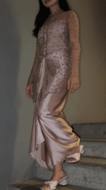 Dana Kebaya in Deep Brown